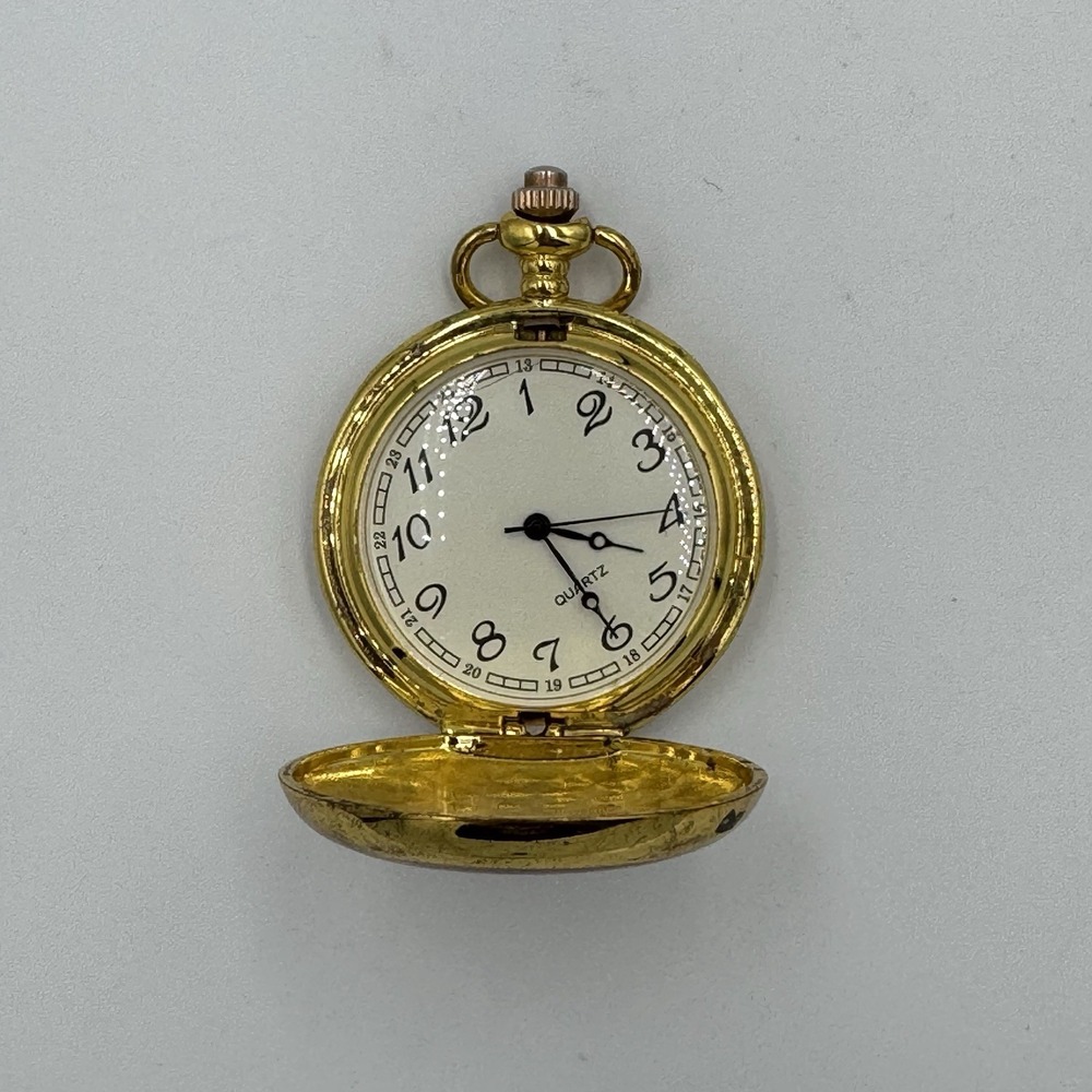 Vintage Gold Tone Wolf Painting Pocket Watch‎ - Untested - Picture 4 of 5